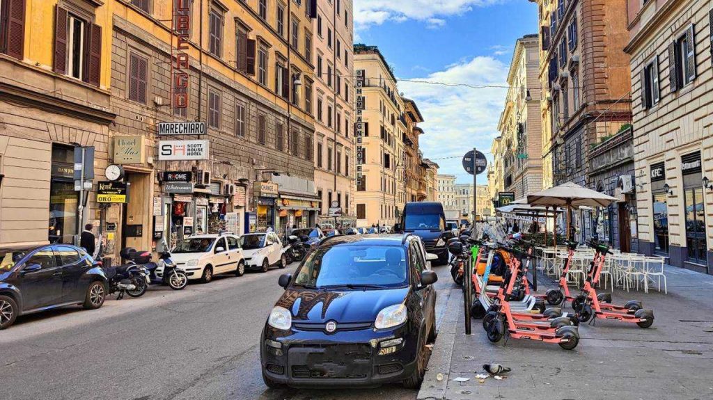 Via Cavour, Roma