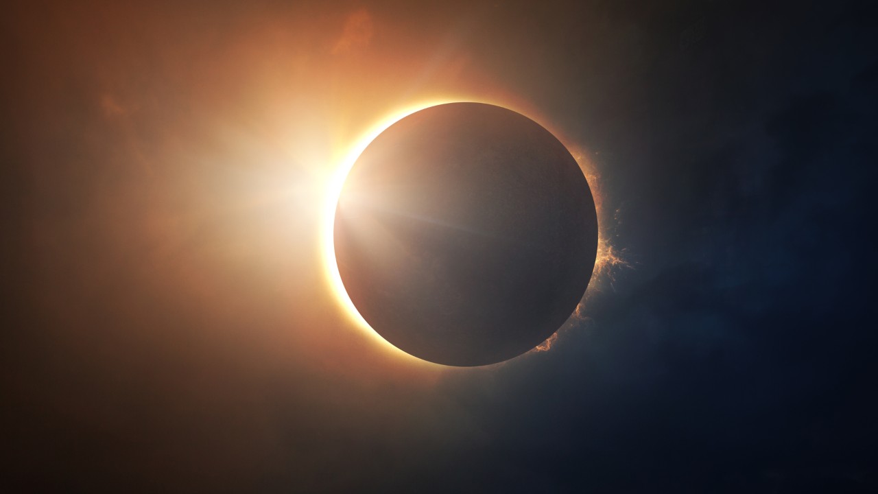Eclissi solare a Roma, la vedi anche da casa tua: quest'orario non puoi  perderlo | Prepara lo smartphone - RomaIT