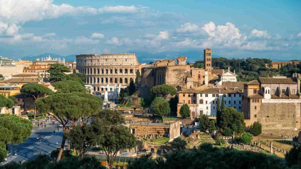 Roma, veduta del Colosseo