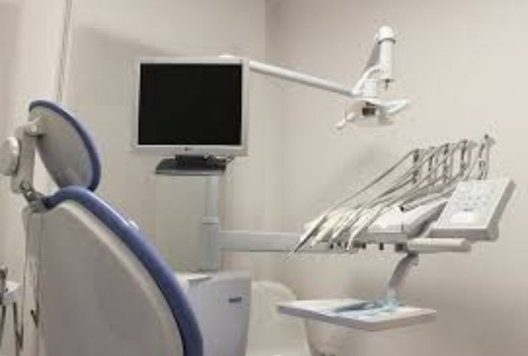 Postazione dal dentista - fonte web - RomaIt.it