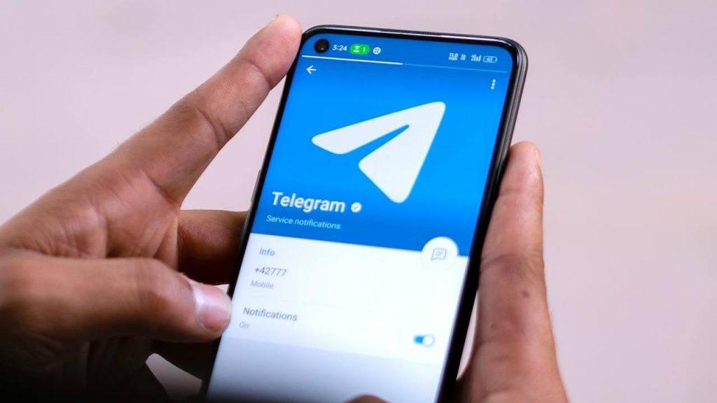 Telegram_pexels-viralyft-16841808