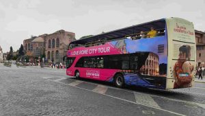 Bus turistico a Roma